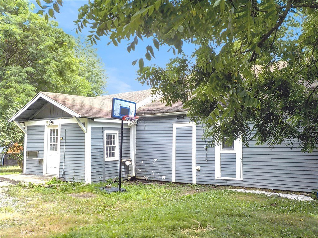 25-n-academy-st-wyoming-ny photo 4