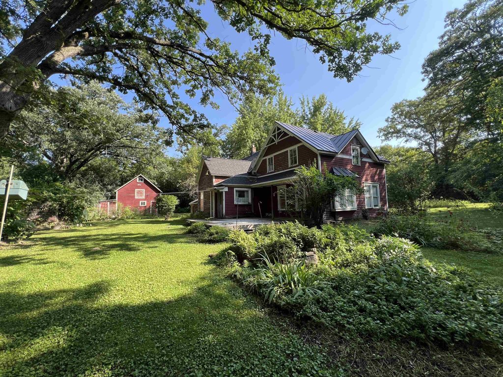 1896 Waupaca Four-Bedroom on Nearly an Acre — $85,000
