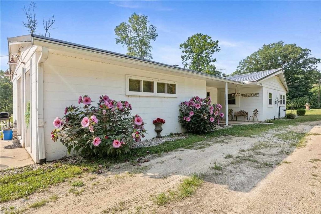 12407-e-county-road-125-s-selma-in photo 4