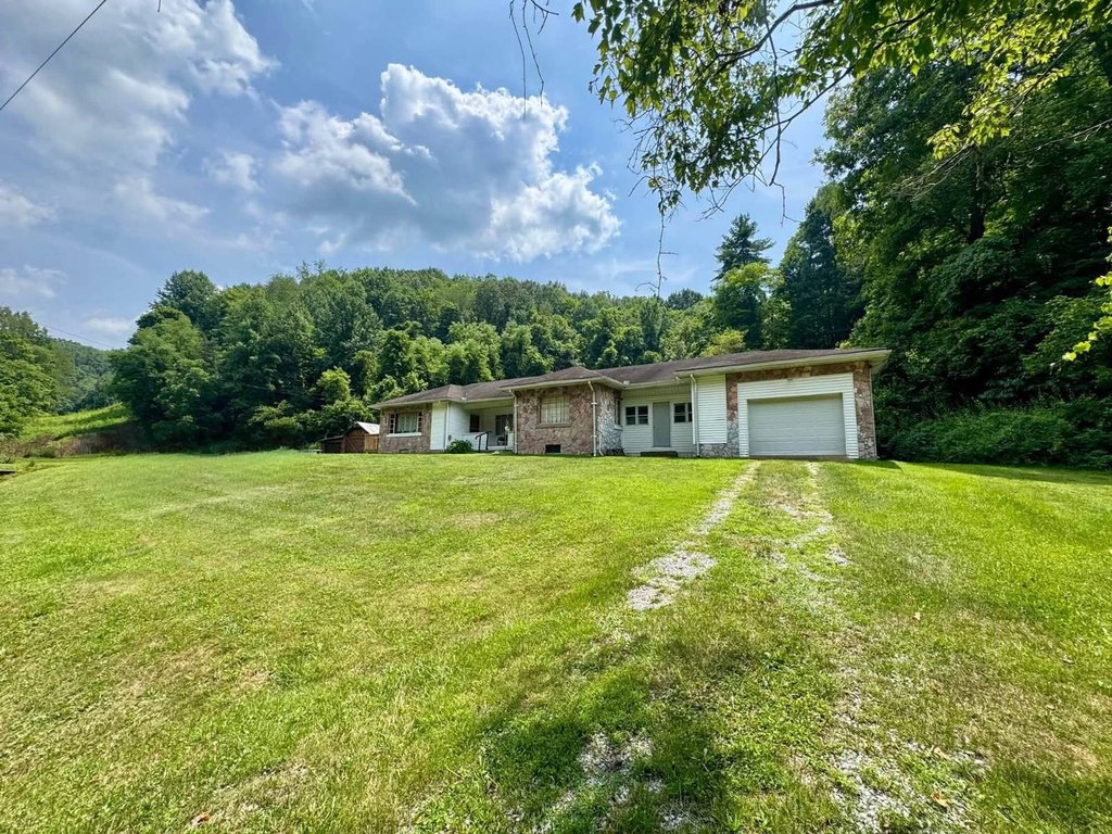 Free Natural Gas on 3.61 Acres, Ranch with Fireplace and Basement — $149,900