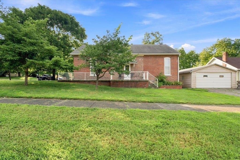 735-center-st-henderson-ky photo 4