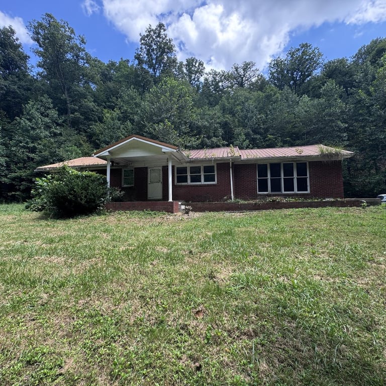 2955-n-highway-11-manchester-ky photo 3