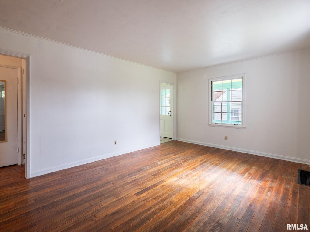 5312-n-knoxville-ave-peoria-il photo 3
