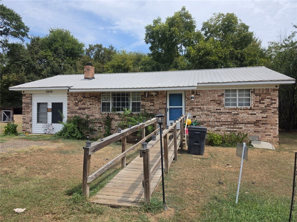 Brick Home on 3 Private Acres Near Lake Nimrod and Ouachita Forest — $140,000