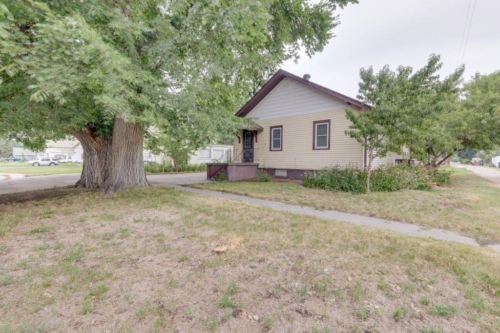 506-vermont-st-culbertson-ne photo 3