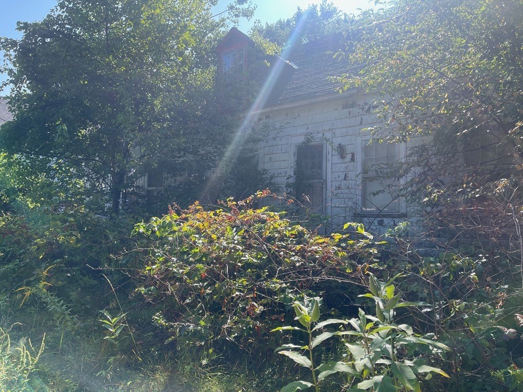 16-liberty-st-templeton-ma photo 4