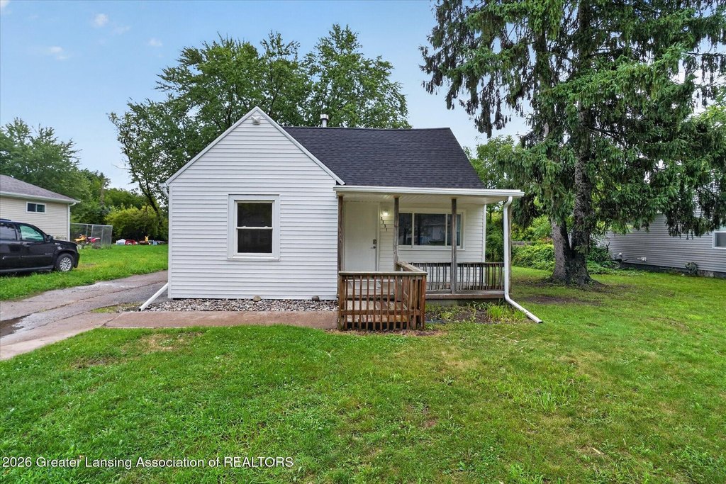 3331-viking-st-lansing-mi photo 4