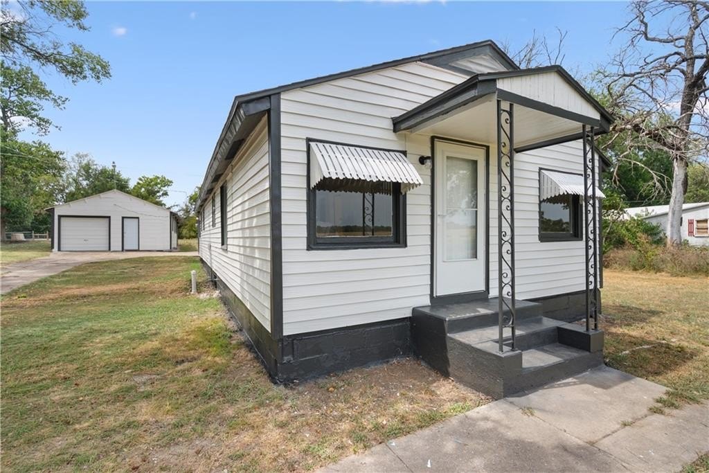 Renovated 1940 Home on Nearly an Acre Outside City Limits — $116,500