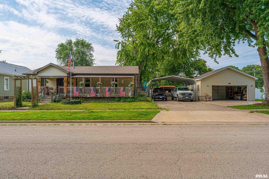 1930 Lincoln Ranch, 3 Corner Lots, Drive-Through Garage Built 2023 — $139,900