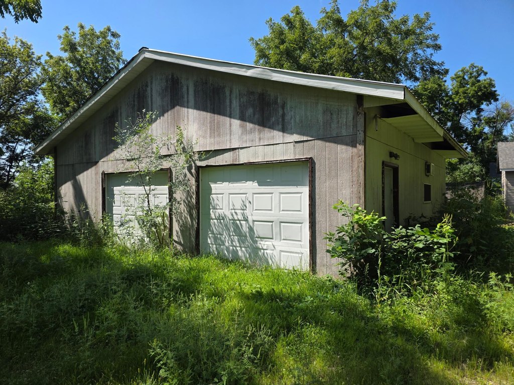 301-main-st-w-clarks-grove-mn photo 3