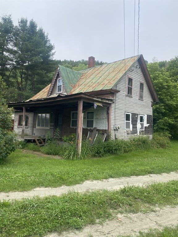 1825 East Bethel Farmhouse on 1.6 Acres, Sold As-Is — $150,000