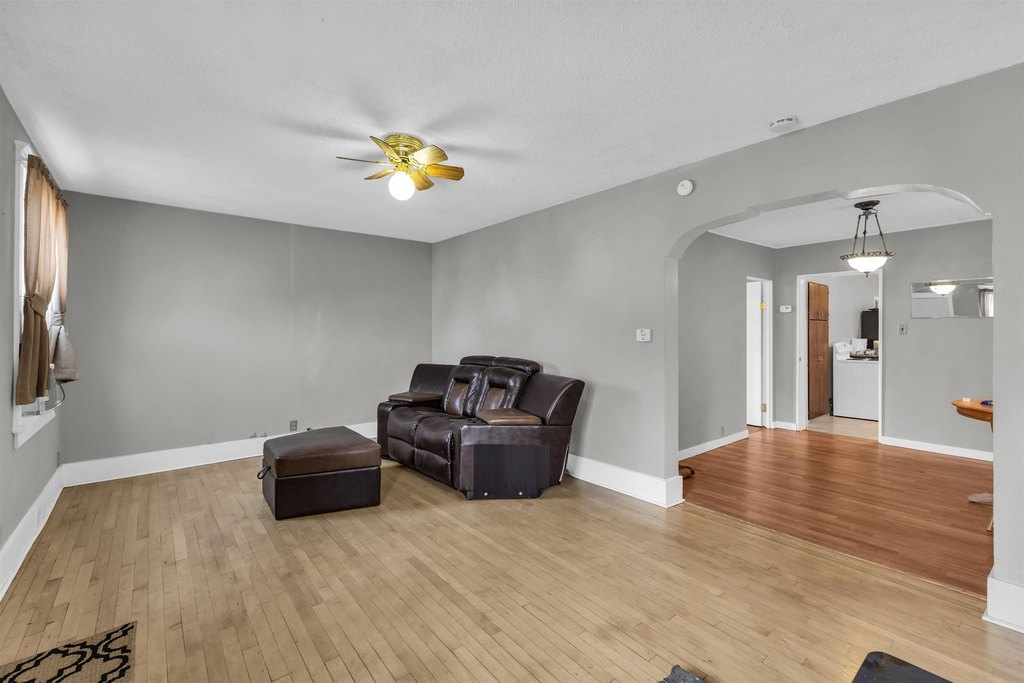 112-l-st-rock-springs-wy photo 3