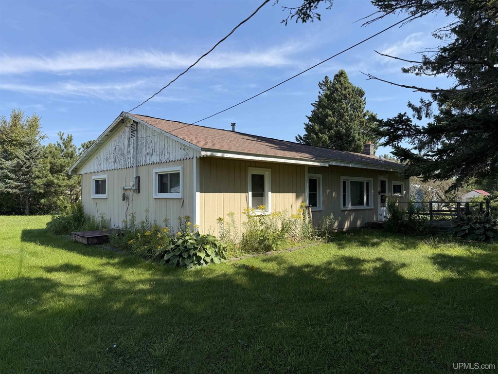 89152-w-cedar-rd-manistique-mi photo 4