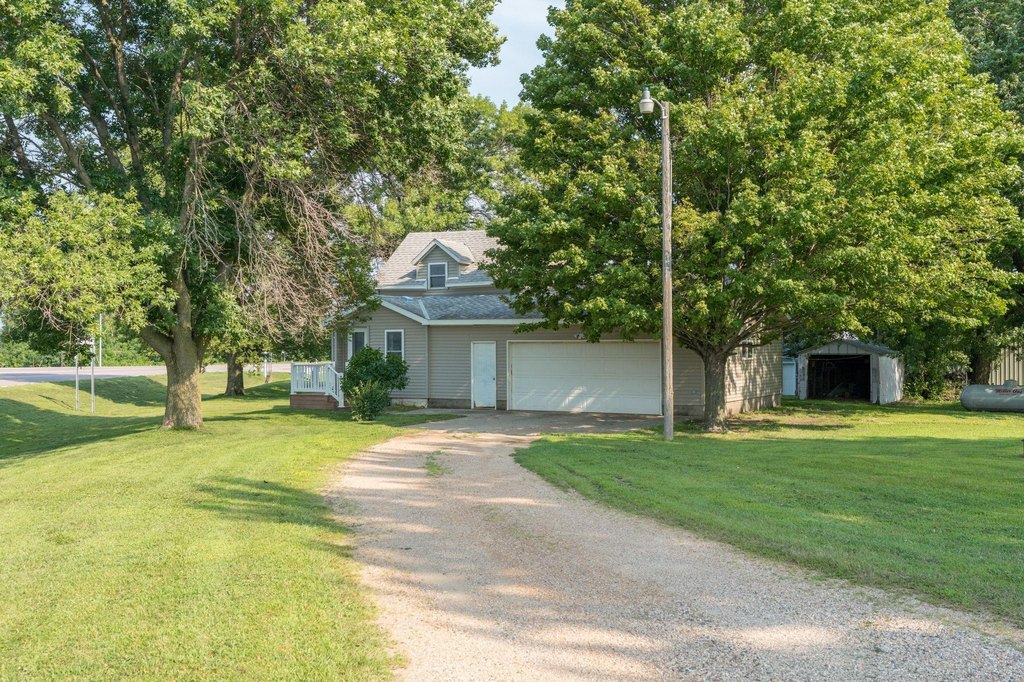 28059-state-highway-22-gaylord-mn photo 3