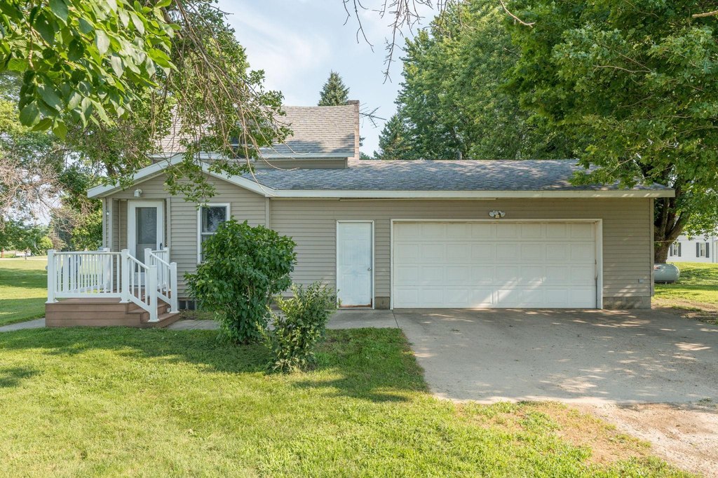 28059-state-highway-22-gaylord-mn photo 4