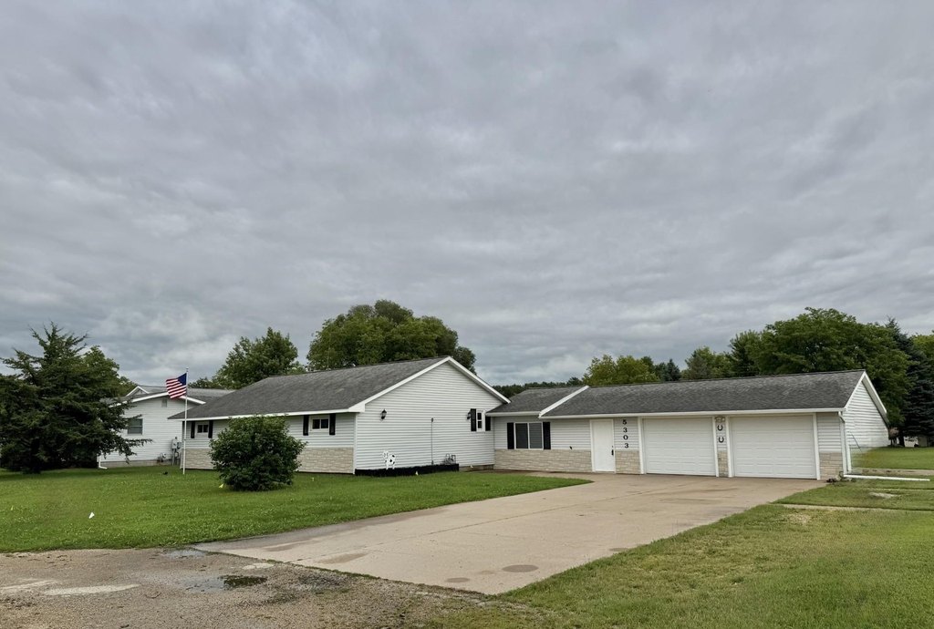 budget Thomson Illinois home under 150,000
