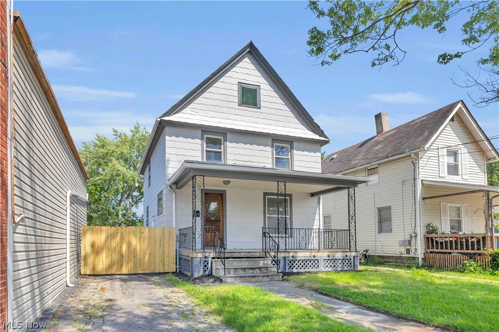 Elyria house under 150K Ohio