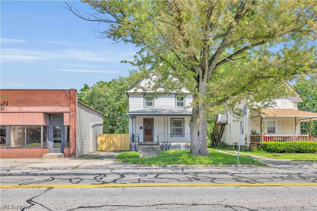 under $150,000 property in Elyria Ohio