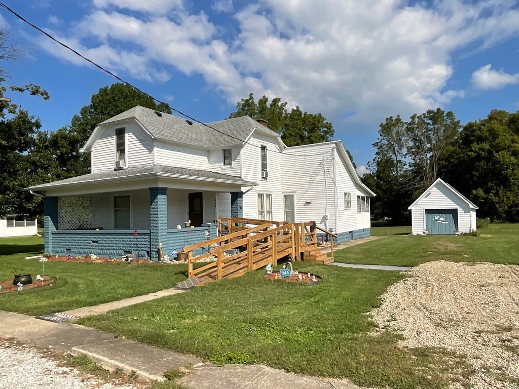 Bloomingdale Indiana home under 150,000