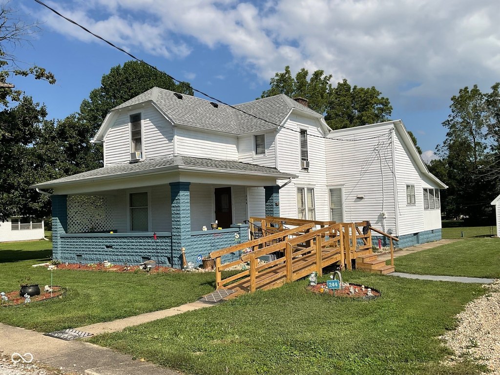 Bloomingdale Indiana housing under 150000