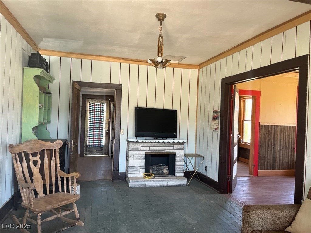 affordable house under 150K in Goldfield Nevada