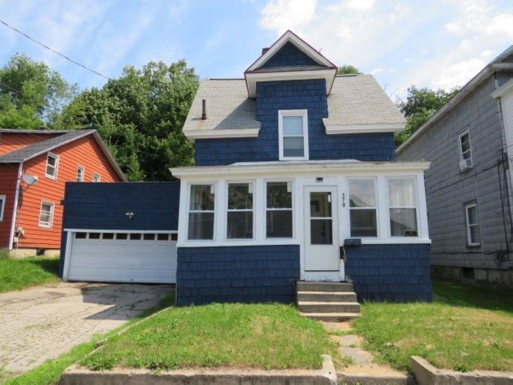 Berlin New Hampshire housing under 150000