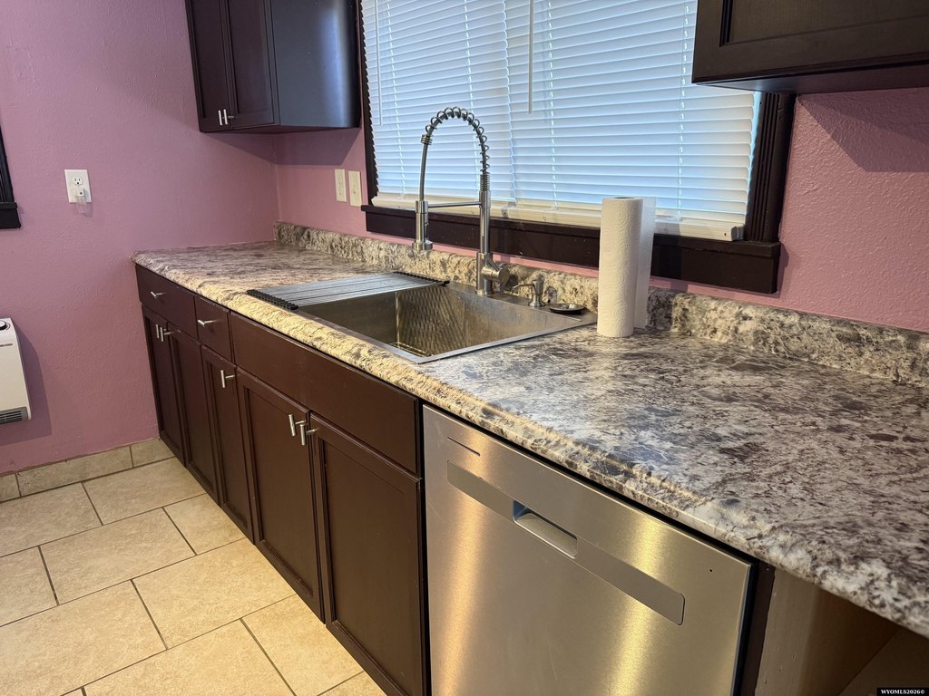 Rawlins Wyoming housing under 150,000