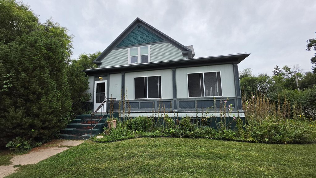 affordable house under 150K in Ipswich South Dakota