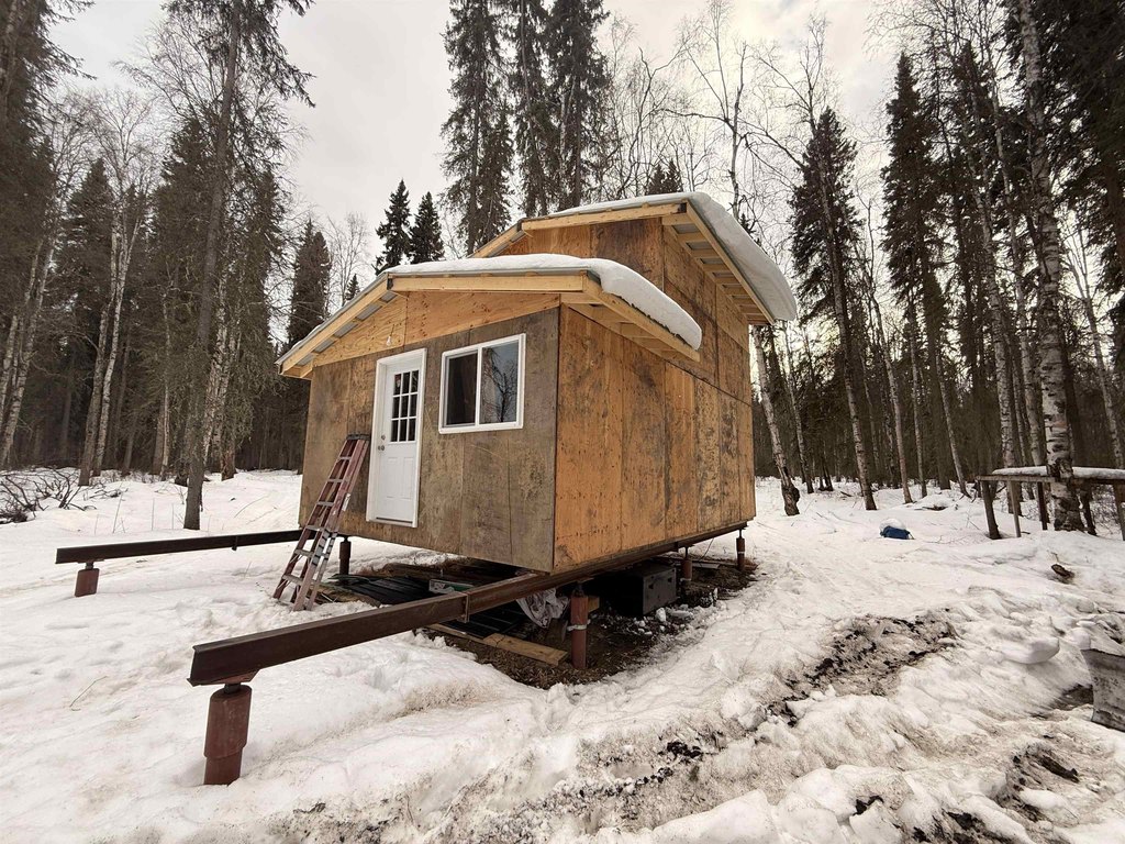cheap housing under 150K Fairbanks Alaska