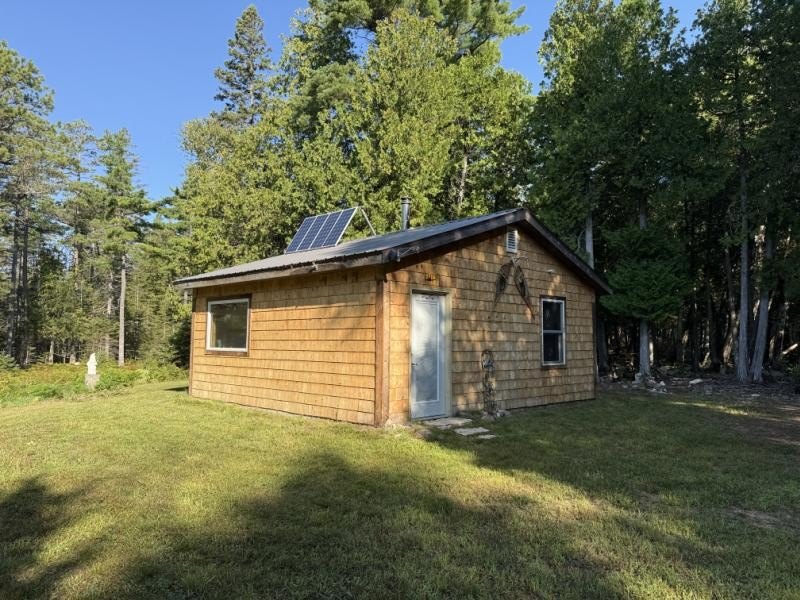 Drummond Island Michigan housing under 150000