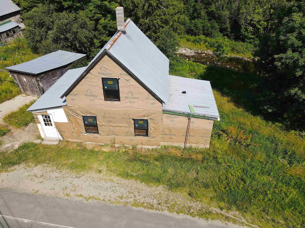 Hardwick Vermont under 150000 home