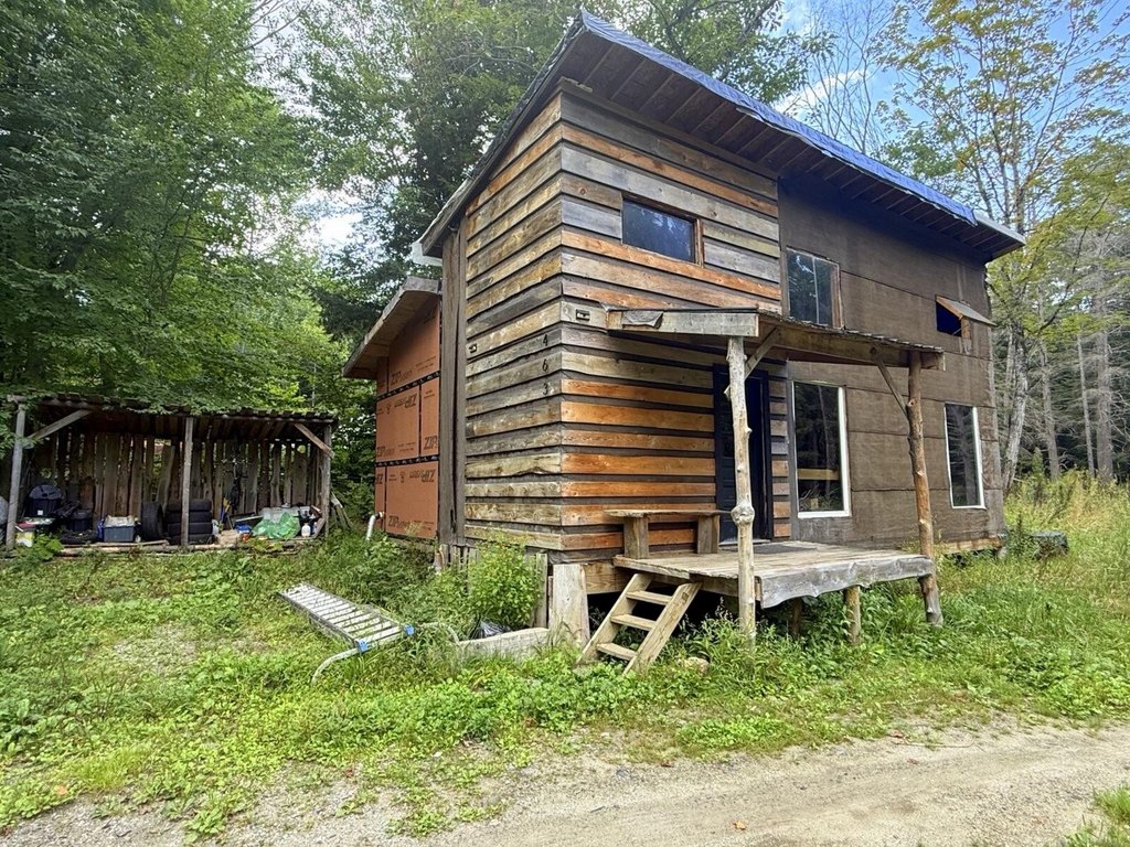 Maine house under 150K Farmington