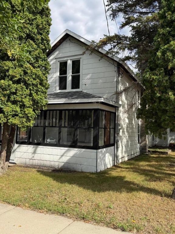 Crookston Minnesota housing under 150000
