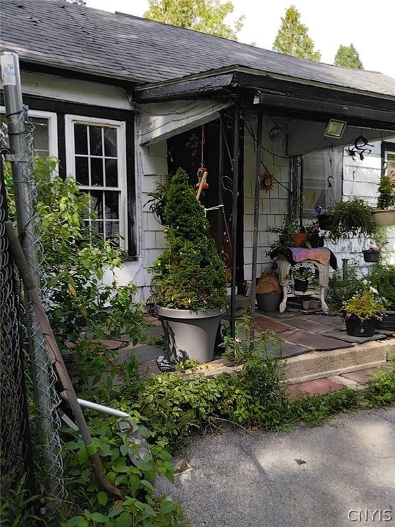 affordable house under 150K in Cazenovia New York