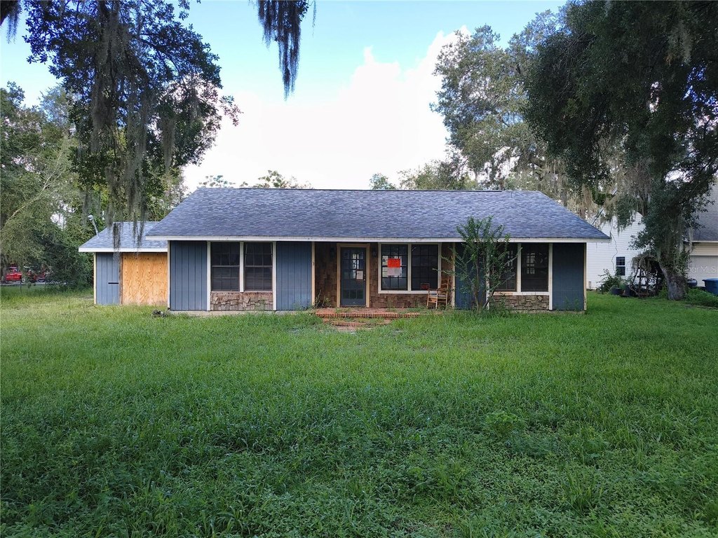 Dade City Florida under 150,000 home