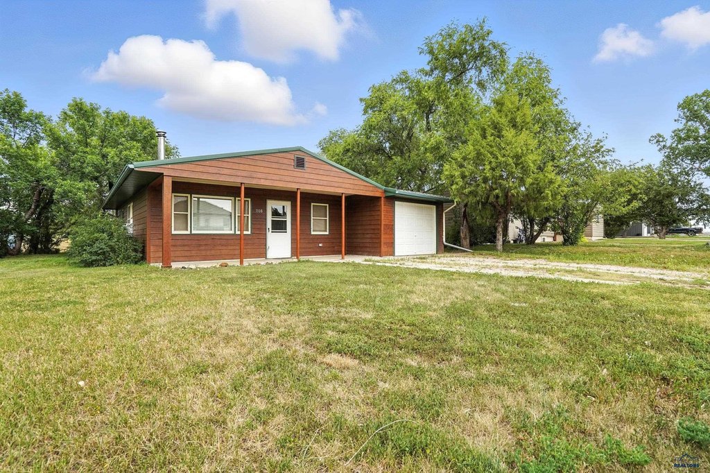 housing in Kadoka South Dakota under 150000