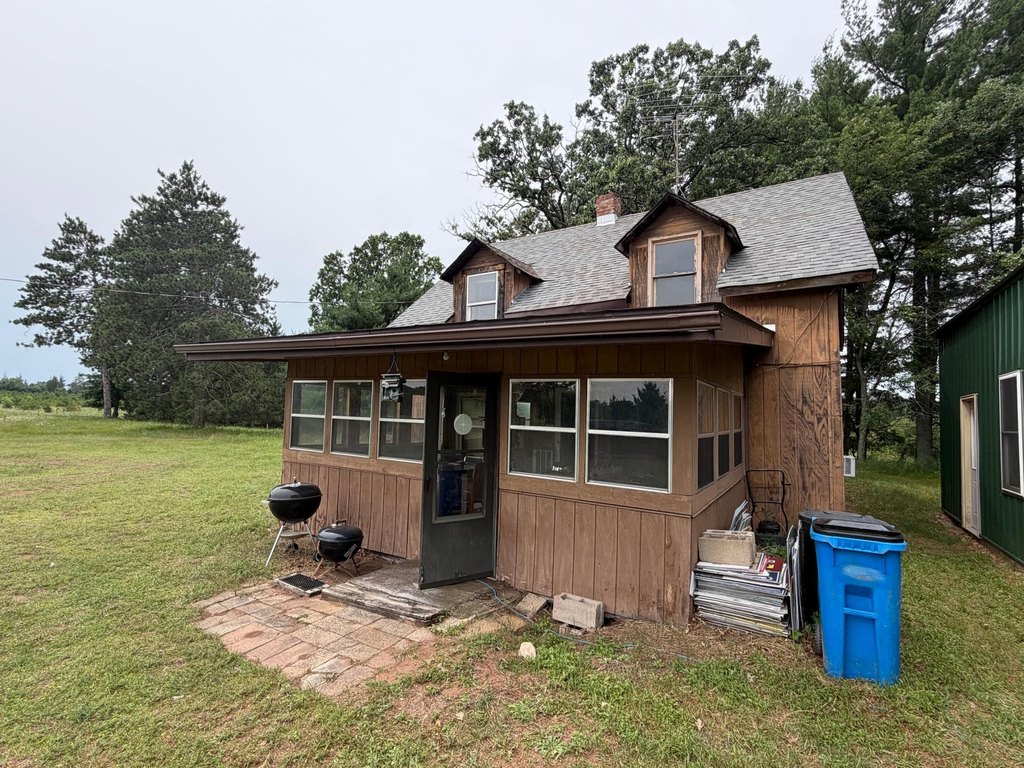 housing in Grantsburg Wisconsin under 150,000