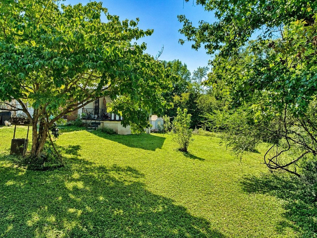 affordable house under $150,000 in Indian Mound Tennessee