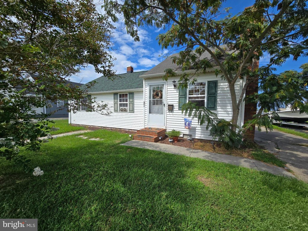 Crisfield Maryland housing under 150000