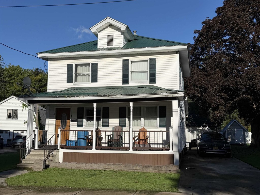 housing in Massena New York under 150000