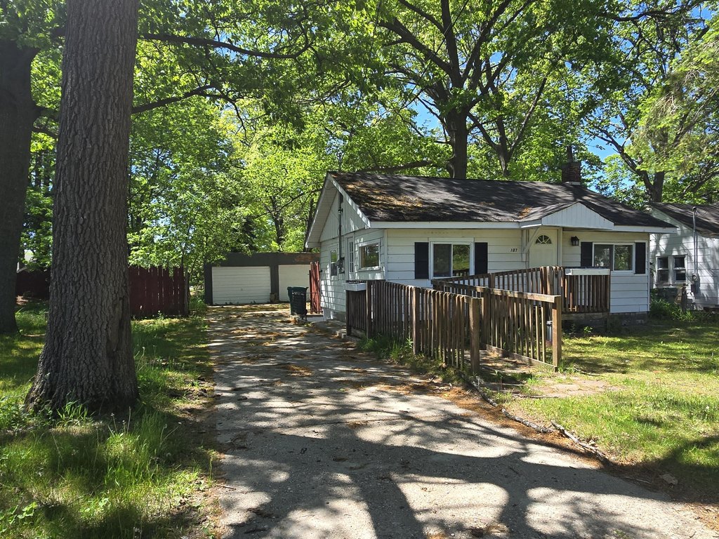 under $150,000 property in Prudenville Michigan