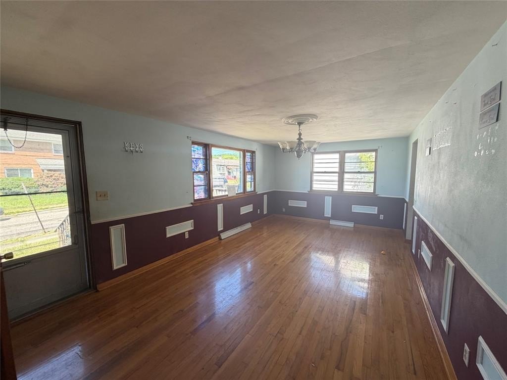 housing in Johnson City New York under 150000