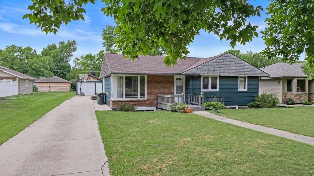Minnesota house under 150K Minneota