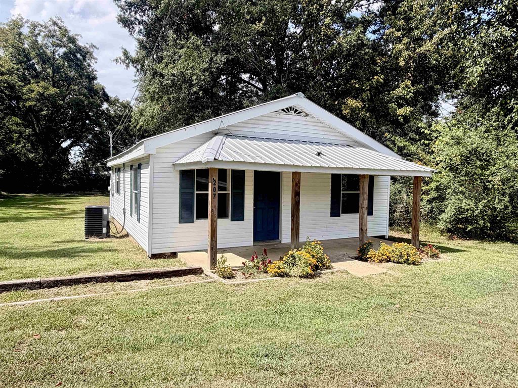 under 150000 housing Adamsville Tennessee