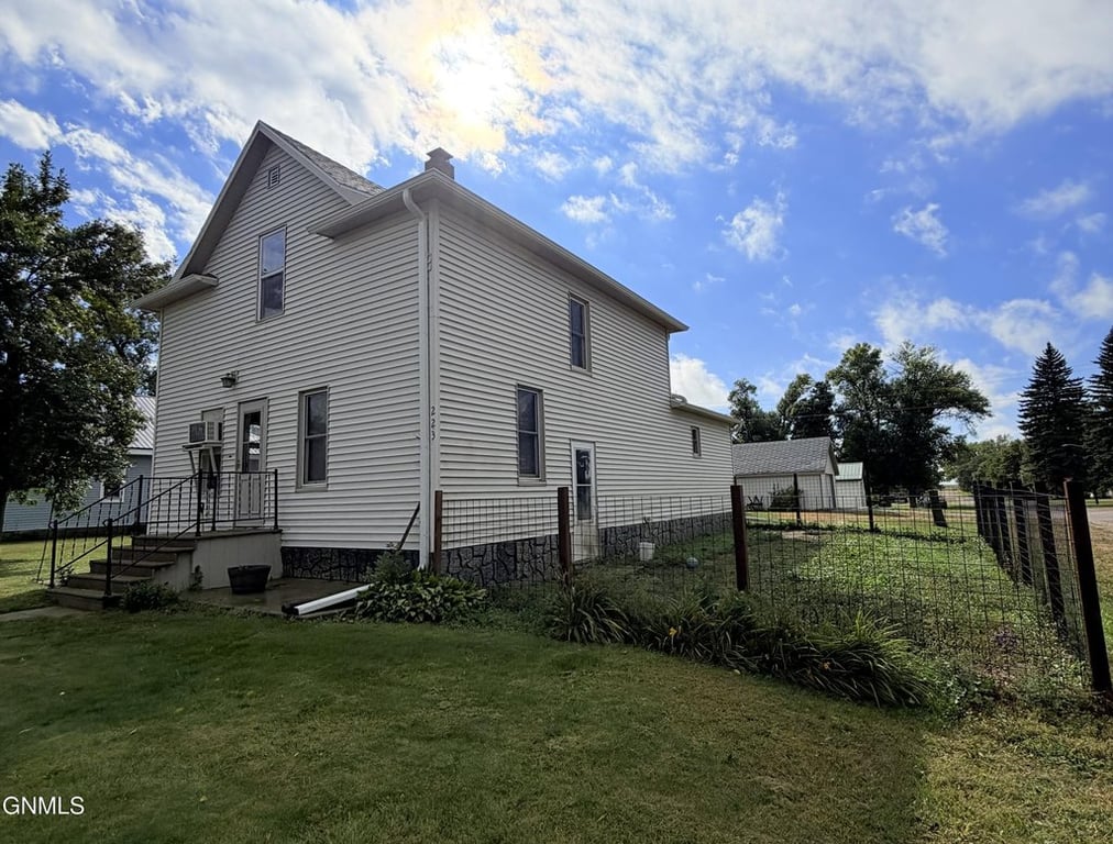 Streeter North Dakota housing under 150,000