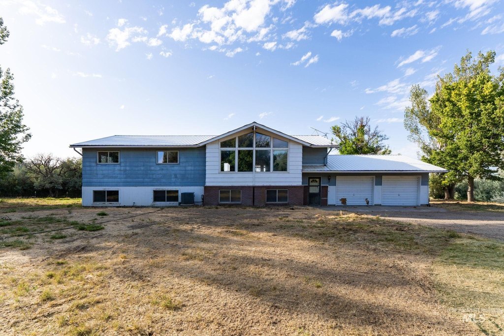 Buhl Idaho under 150000 home