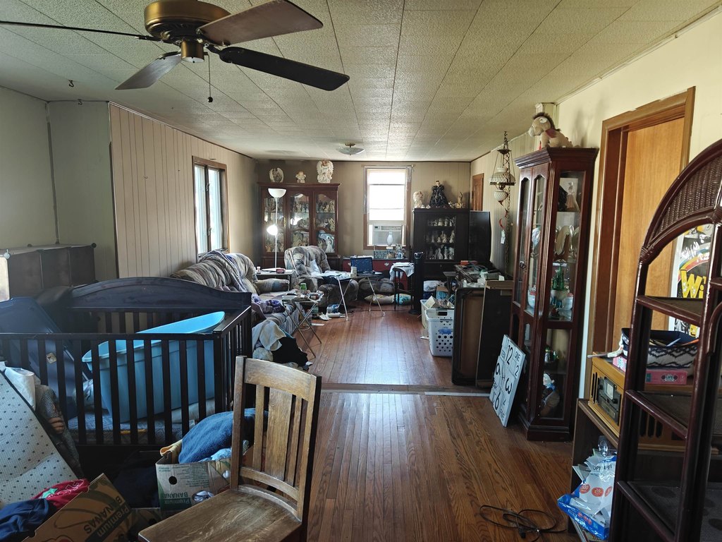 Cambridge house under 150K Nebraska