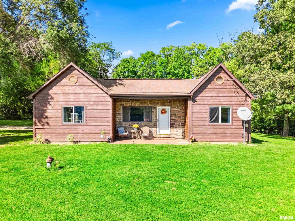 under 150000 housing Canton Illinois