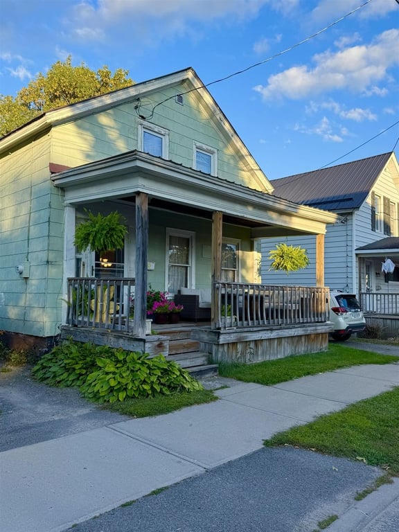 Ogdensburg New York home under 150,000