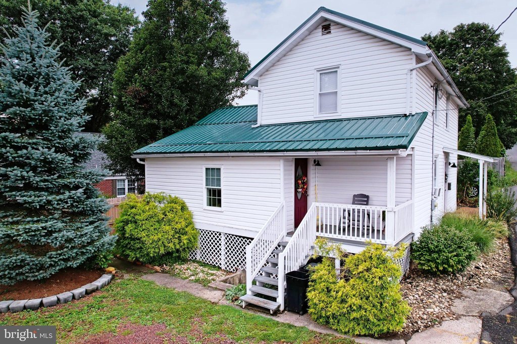 Frostburg Maryland housing under 150000